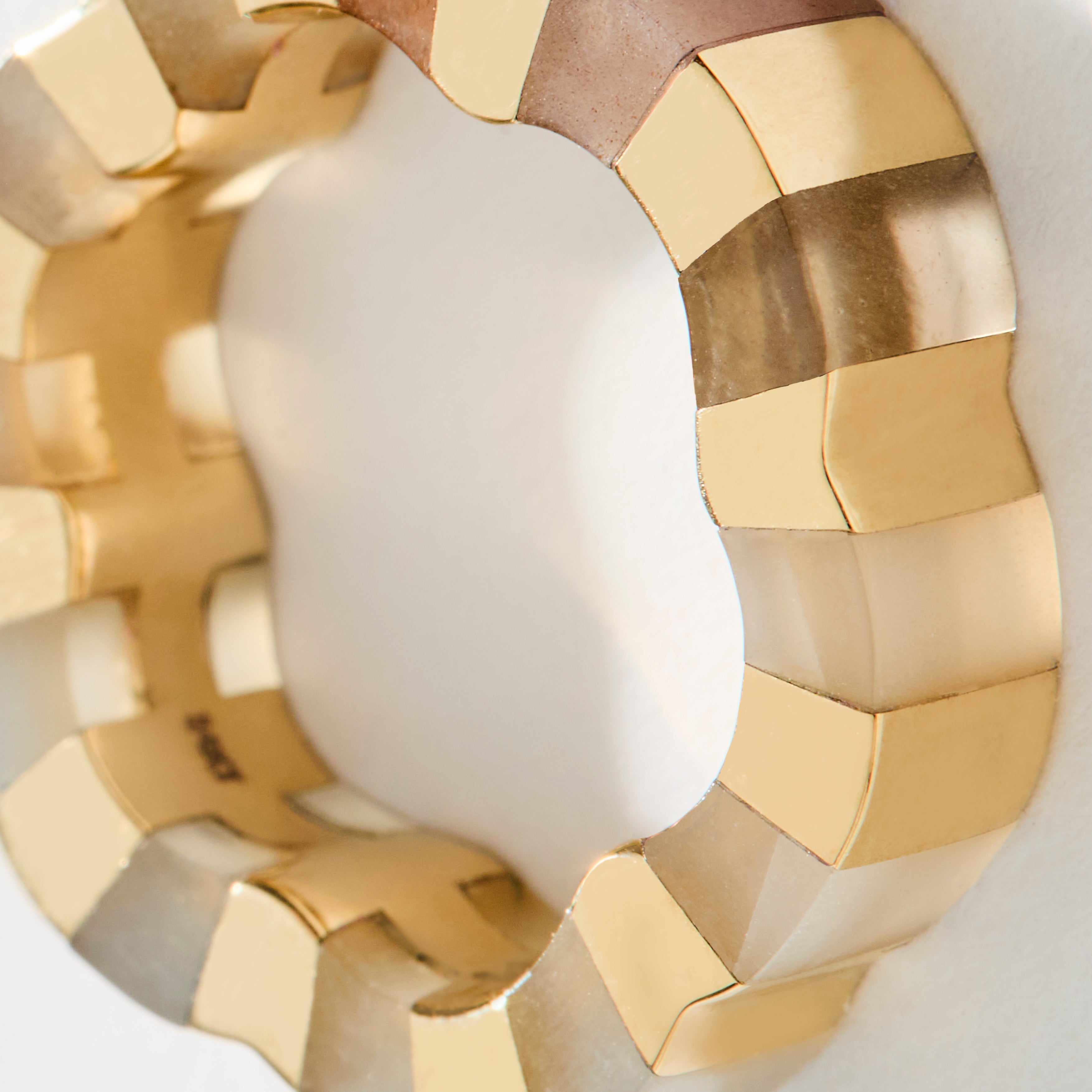 Multicolor moonstone ring crafted with gold