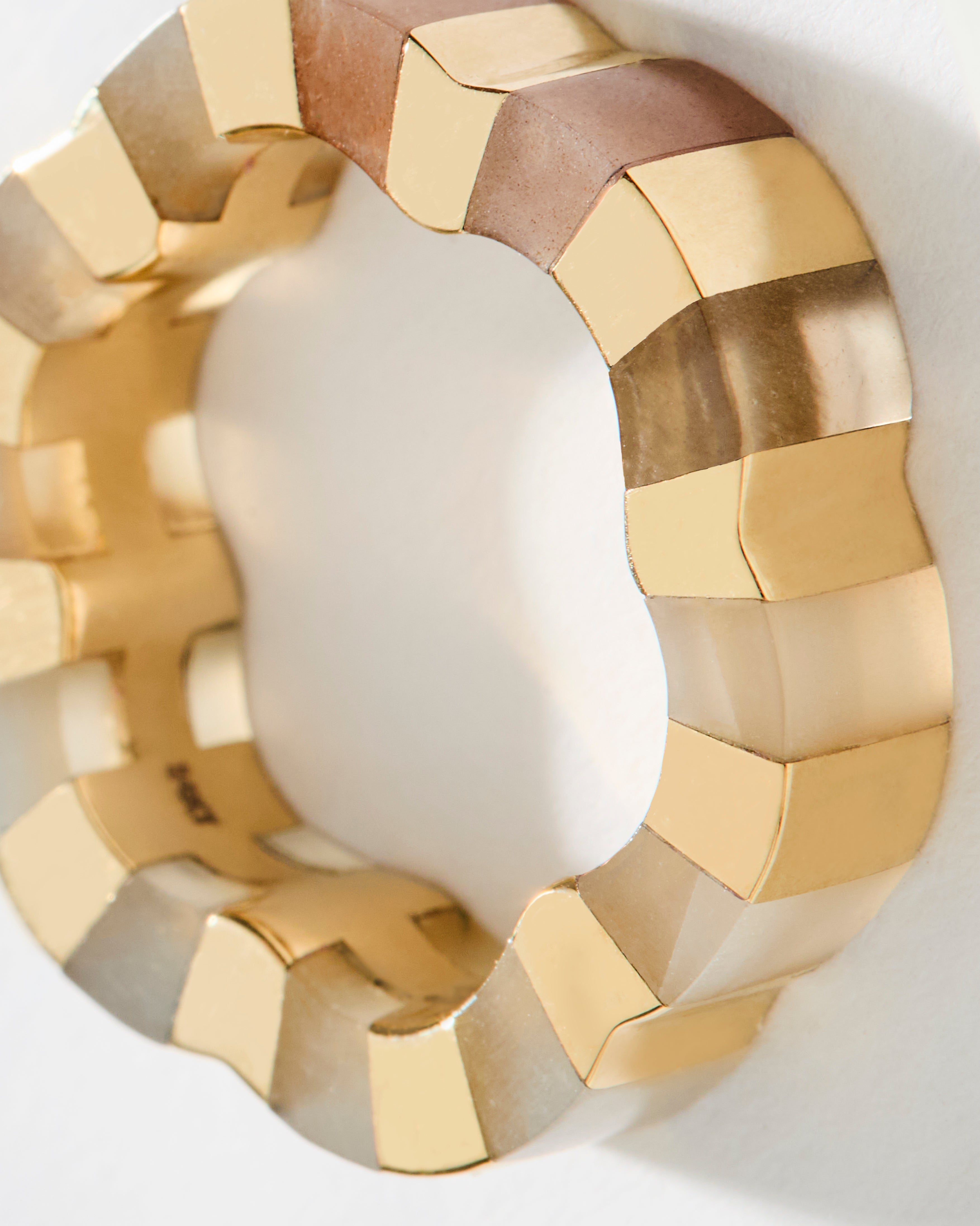 Multicolor moonstone ring crafted with gold