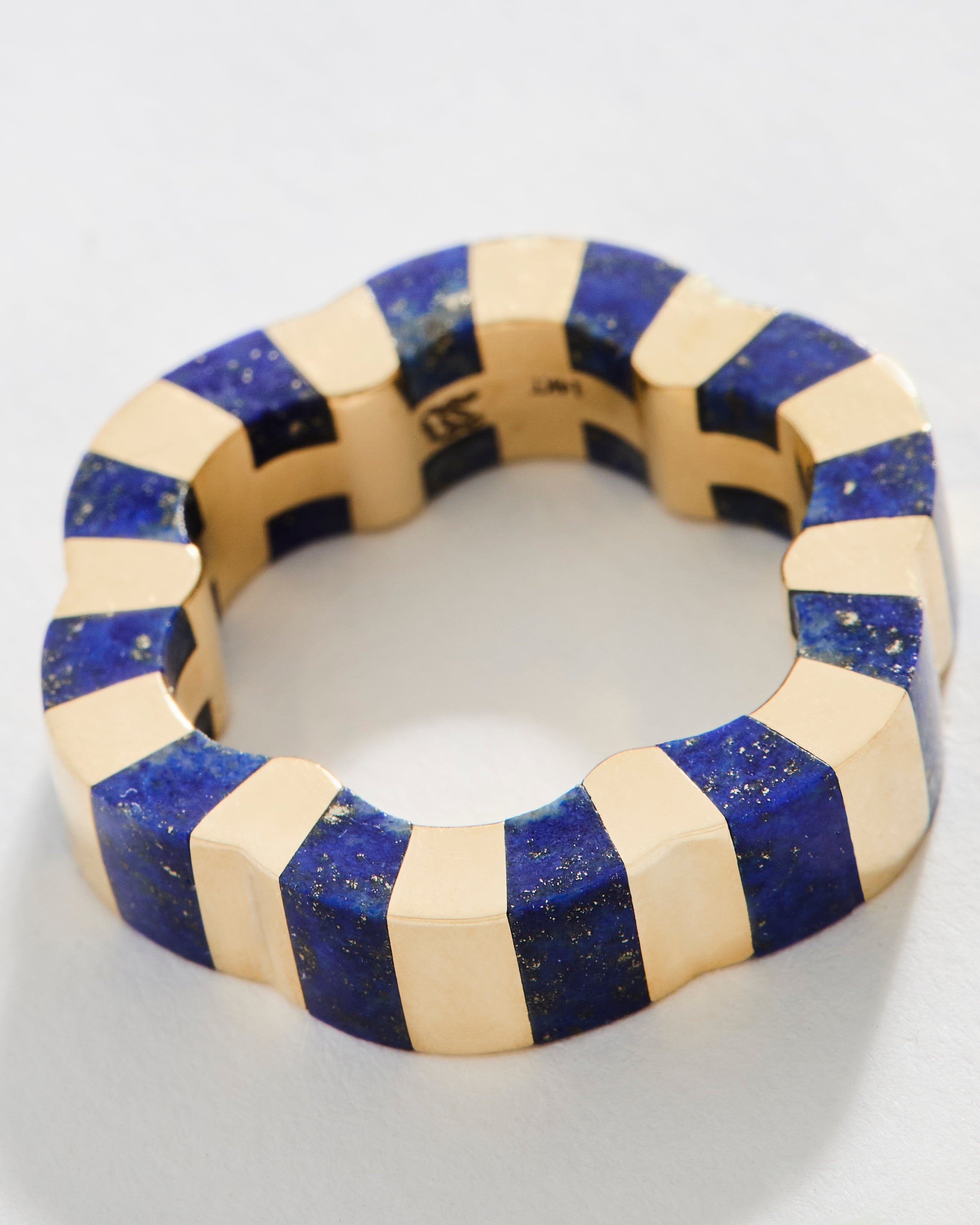 Lapis Lazuli carved ring with gold designed by Isabel Delgado