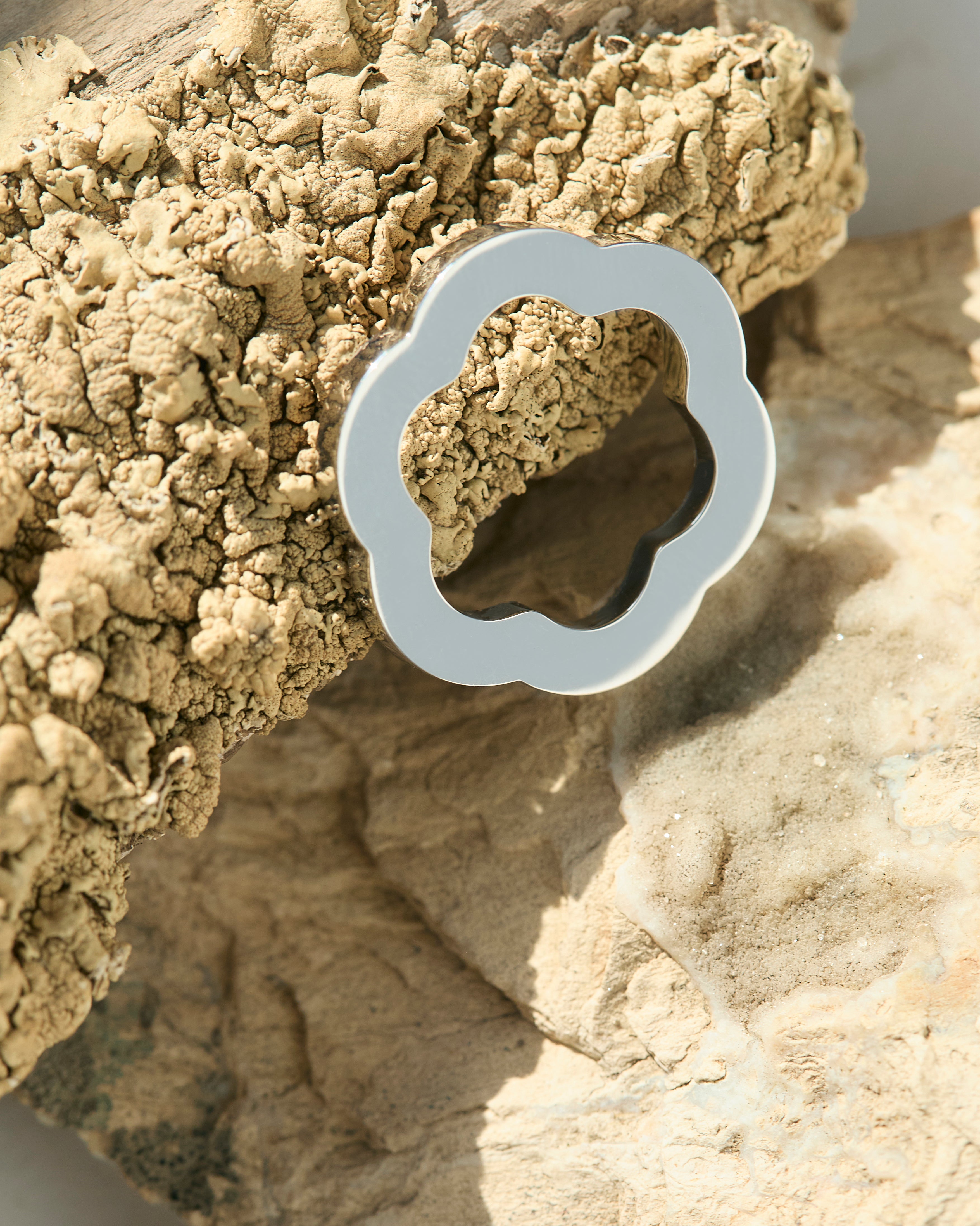 Flower shaped sofia ring designed by Isabel Delgado